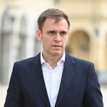 Aνάρτηση Δημήτρη Μάντζου για την επίθεση στον "Real FM"