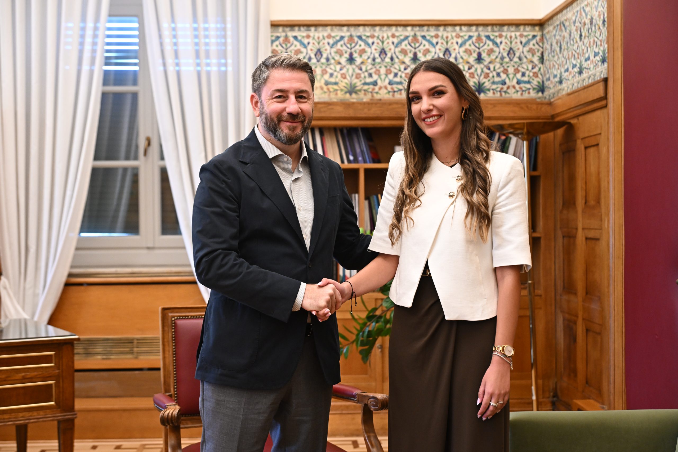 Συνάντηση Ν. Ανδρουλάκη, Προέδρου ΠΑΣΟΚ-Κίνημα Αλλαγής με τη βουλευτή Μ. Κοροβέση