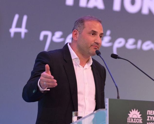 Λίγες ημέρες πριν από τον Νοέμβριο, οι νησιώτες δεν γνωρίζουν ακόμη τα χειμερινά ακτοπλοϊκά δρομολόγια. Κίνδυνος να μείνουν οι Κυκλάδες χωρίς βασικές συνδέσεις