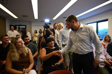 Συζήτηση Νίκου Ανδρουλάκη με νέες και νέους που δημιουργούν ή εργάζονται σε startups